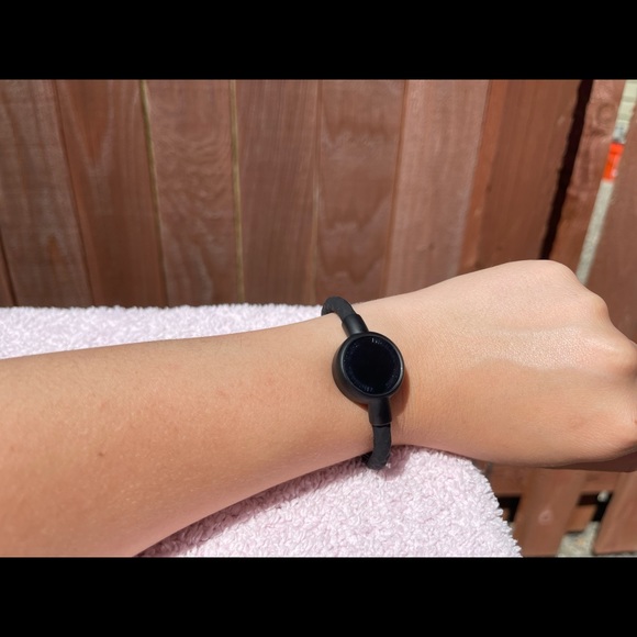 COPY - Michael Kors smart watch - Picture 12 of 12